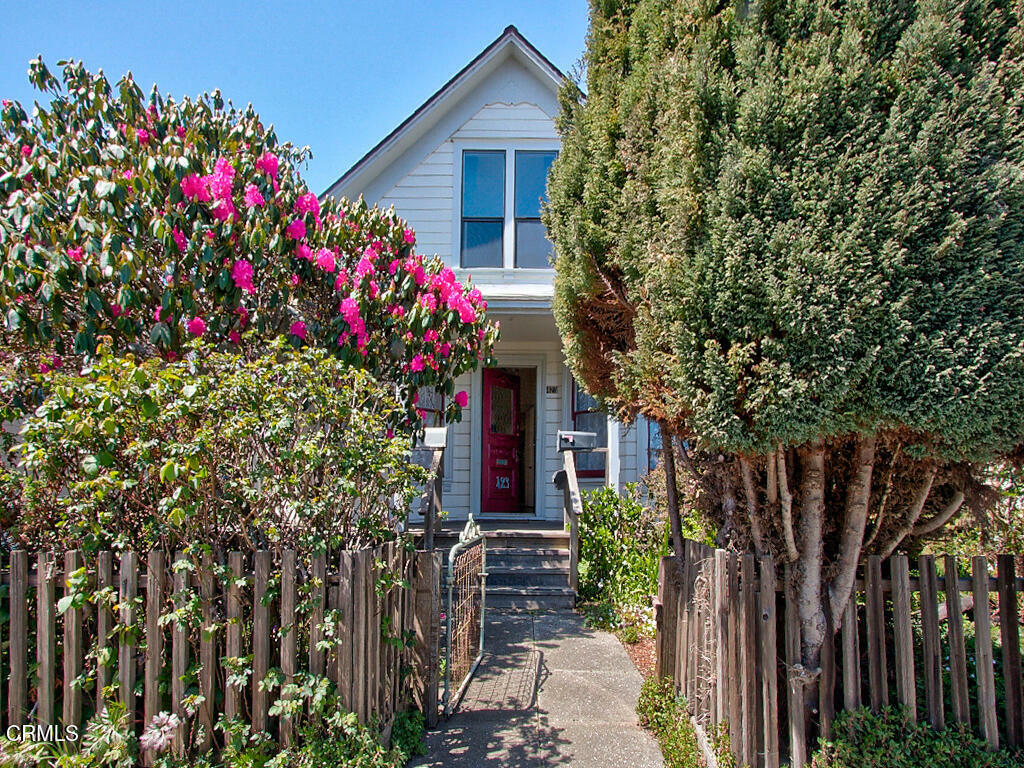 Property Photo: 423 N Franklin Street CA 95437