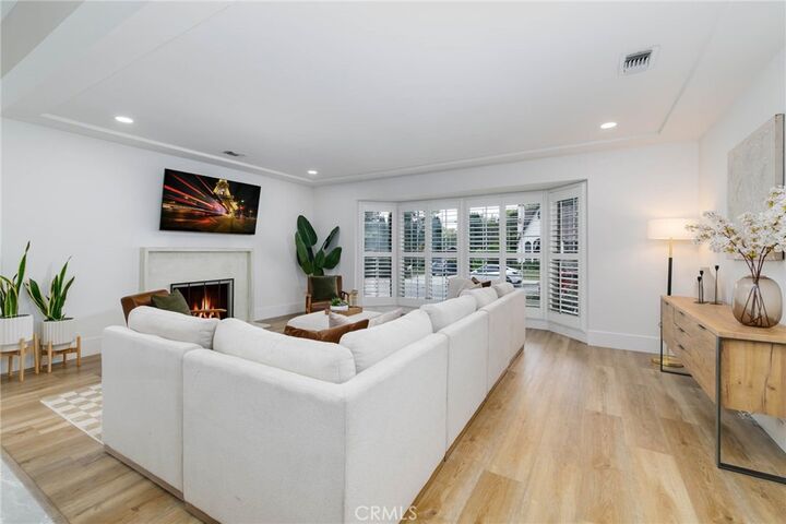 Property Photo: 162 Acacia Avenue CA 91016