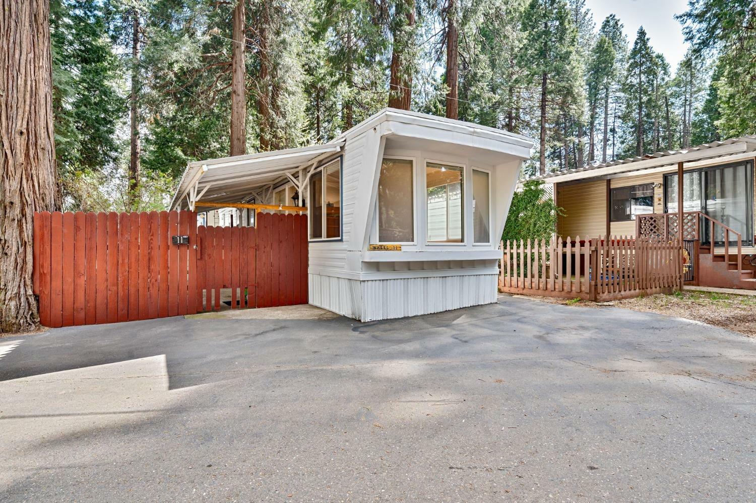 Property Photo:  11 Wheel Street  CA 95726 