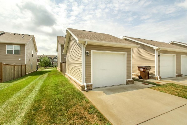 Property Photo: 1221 Riverbrook Dr TN 37076