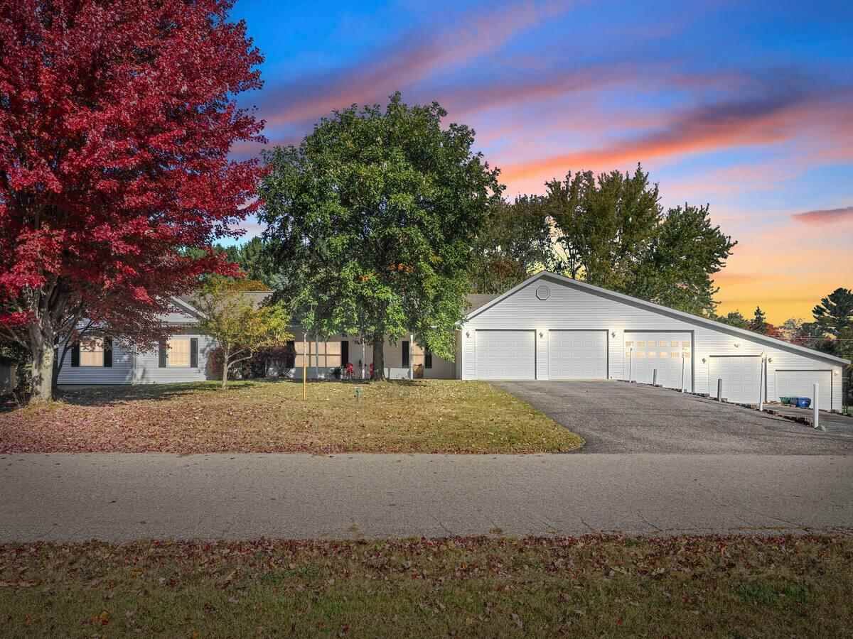 Property Photo:  05095 Castleview Drive  MI 49720 