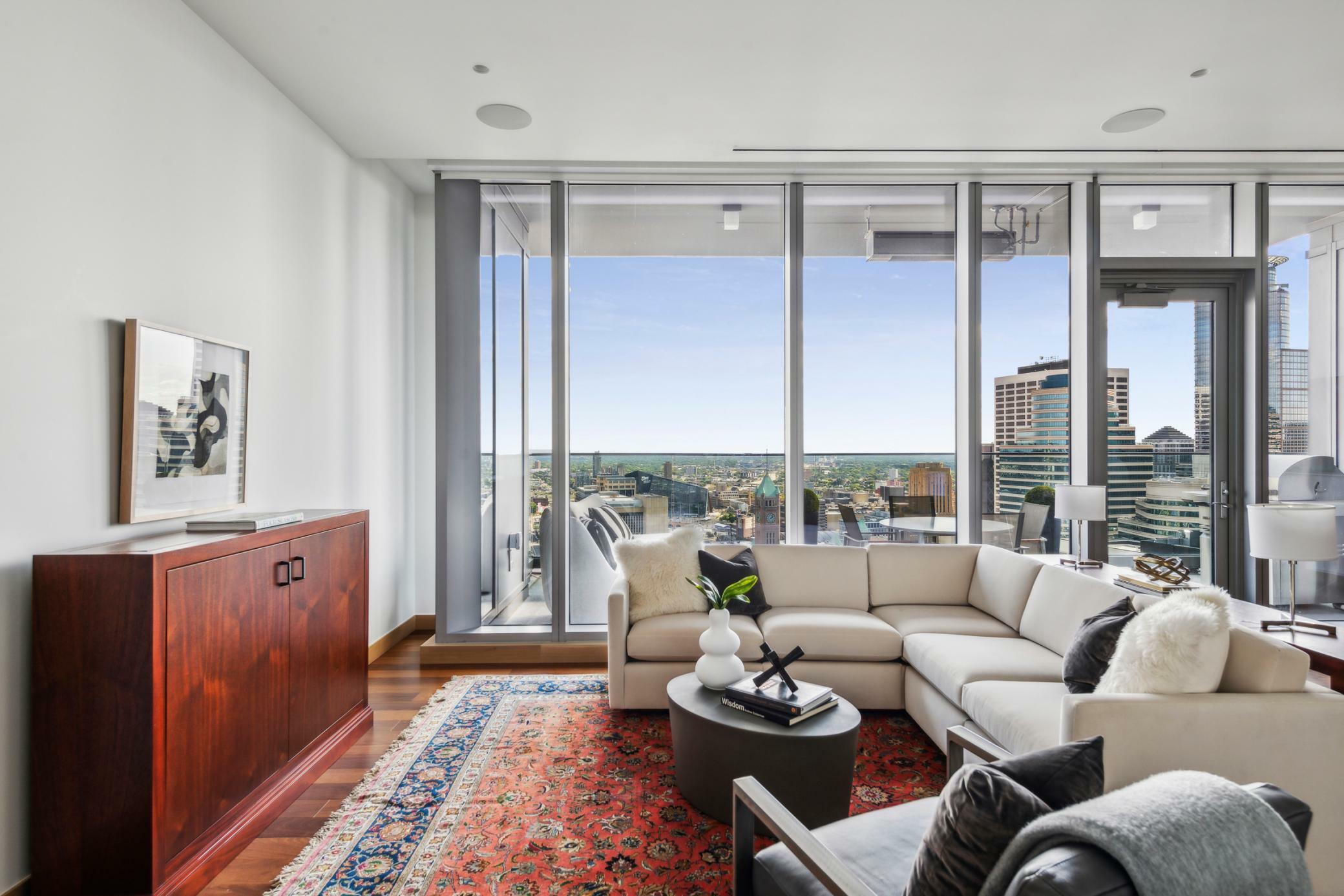 Property Photo: 255 Hennepin Avenue 3101 MN 55401