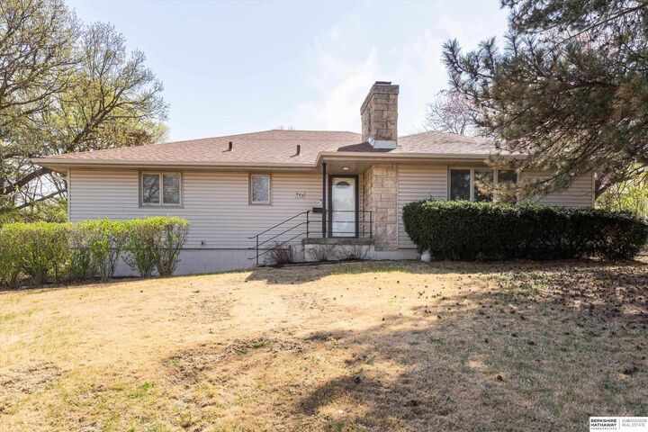 909 N 69th Street  Omaha NE 68132 photo