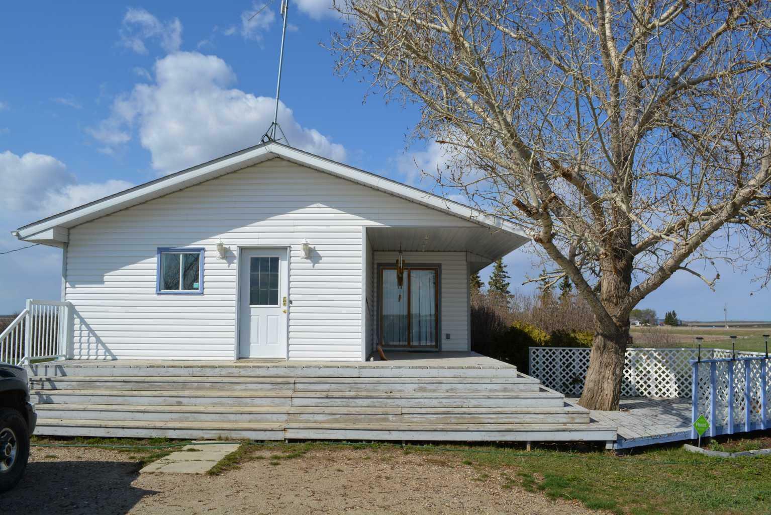 Property Photo: 22004 RR 814 AB T0H 2R0