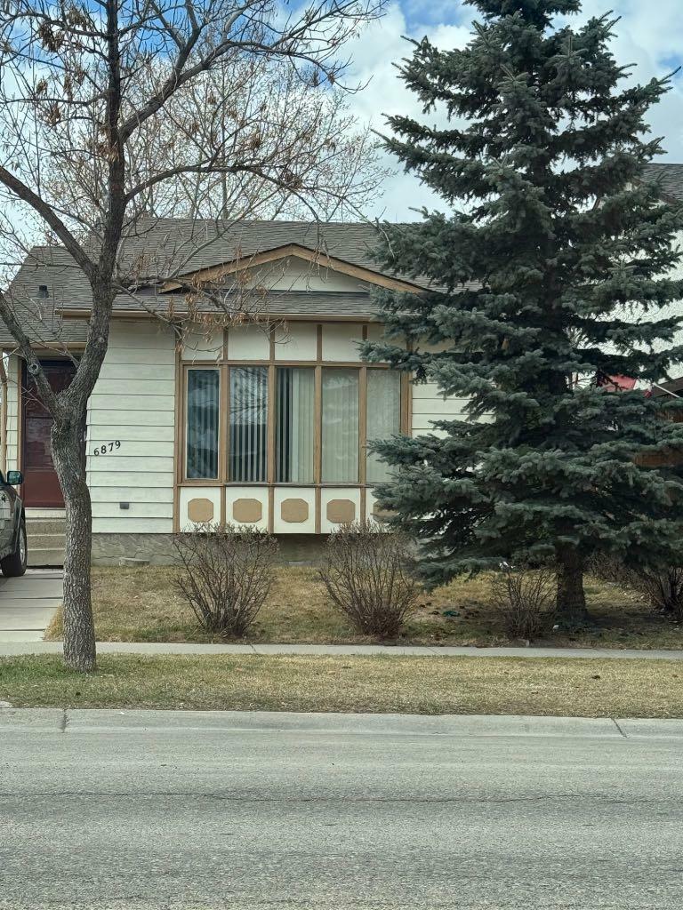 Photo de la propriété: 6879 Rundlehorn Drive NE AB T1Y 4P2