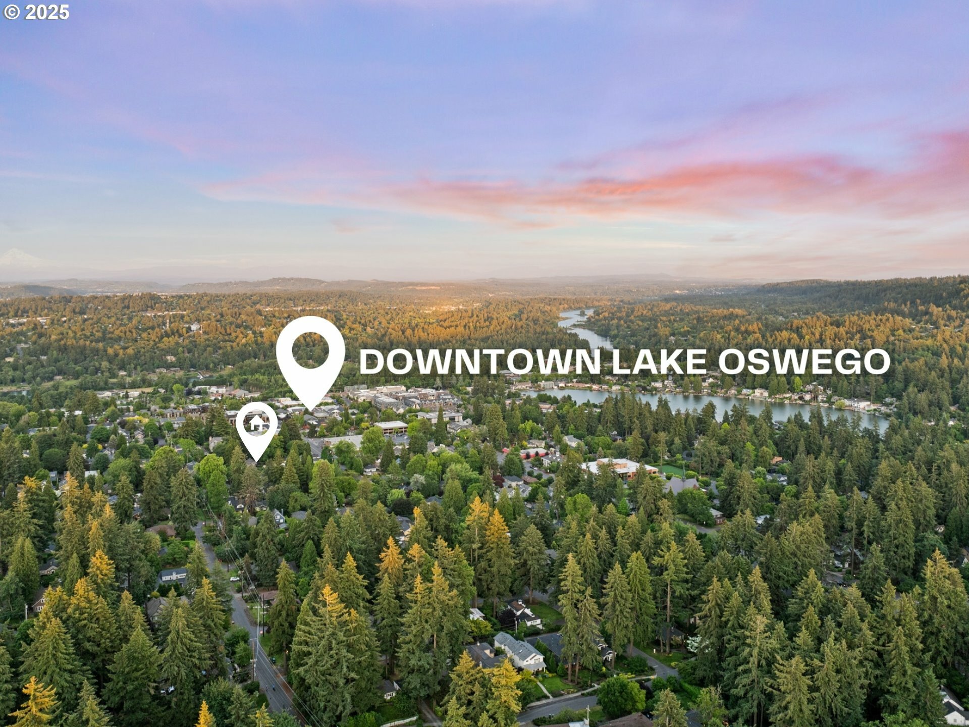 Property Photo: 555 6th St OR 97034