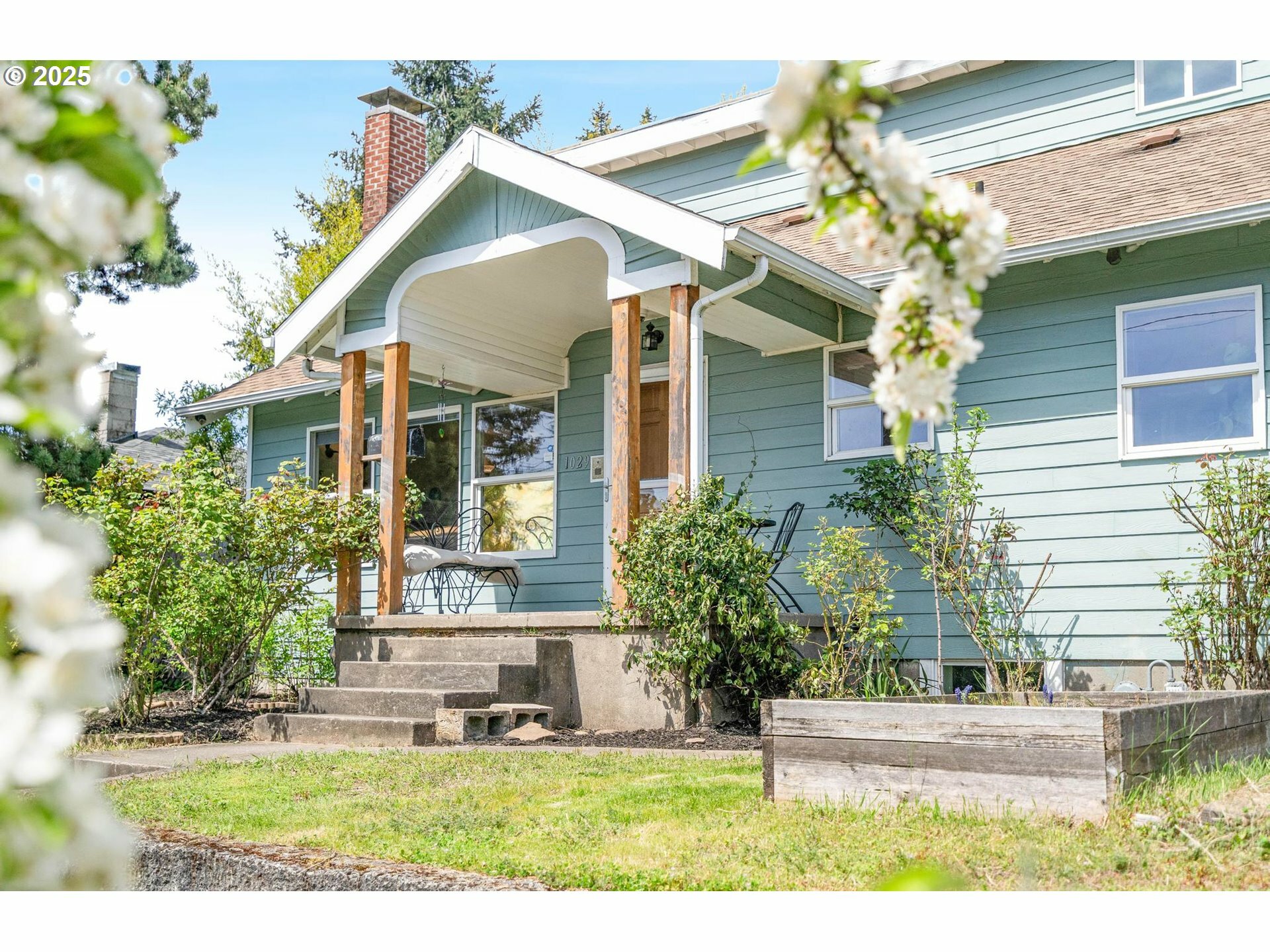 1029 N Buffalo St  Portland OR 97217 photo