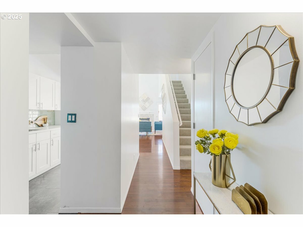 Property Photo: 6645 W Burnside St 550 OR 97210