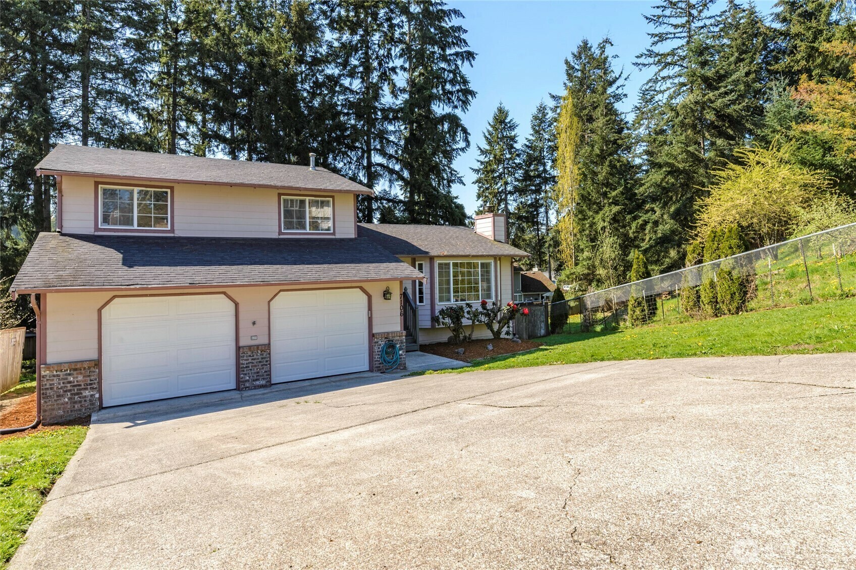 Property Photo: 7106 161st Street Ct E WA 98375