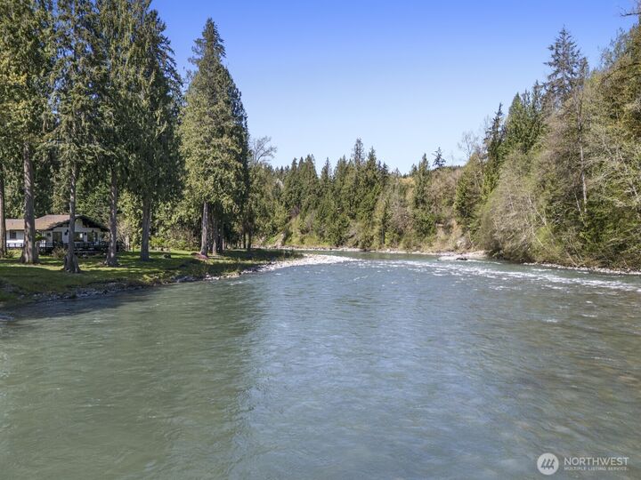 Property Photo: 11423 184th Drive NE WA 98252