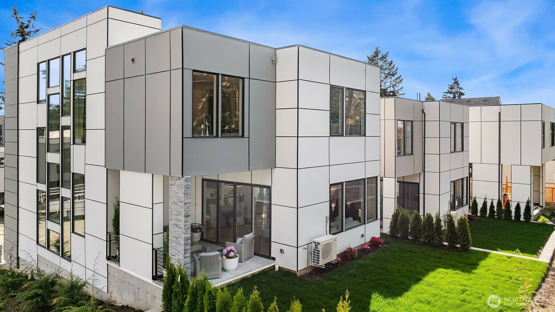 Property Photo: 11865 SE 5th Street WA 98005