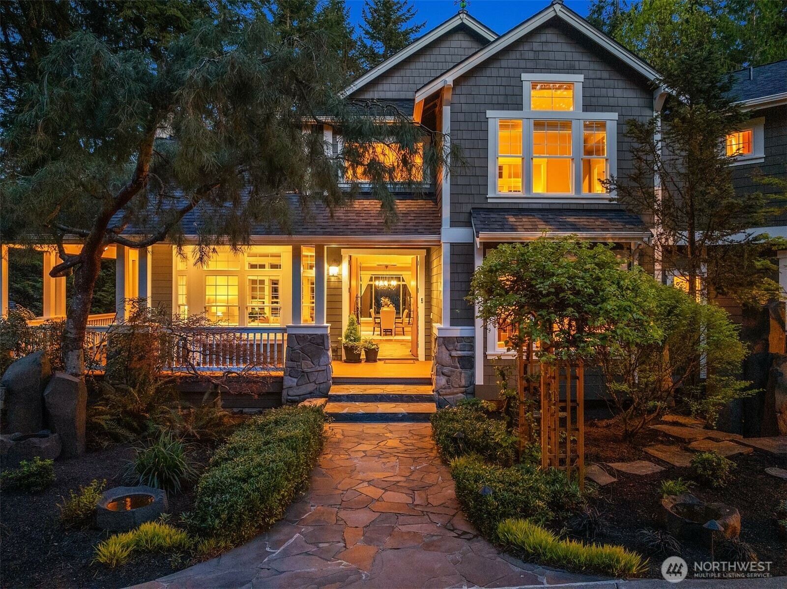 Property Photo: 18908 160th Avenue NE WA 98072