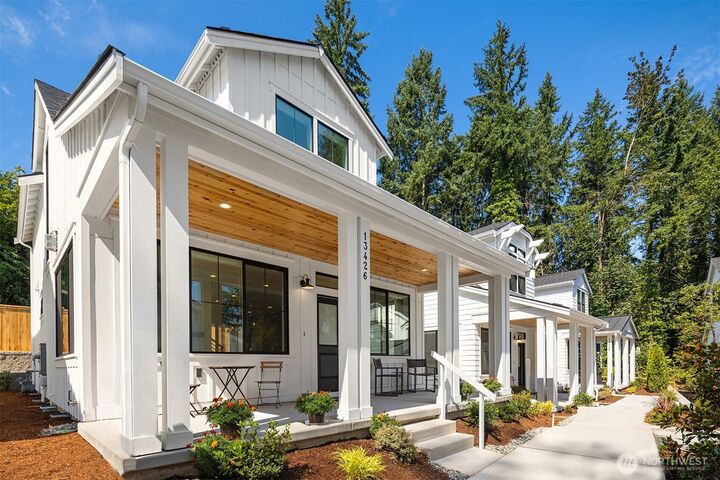 Property Photo:  13426 (Hs 2) NE 112th Place  WA 98052 