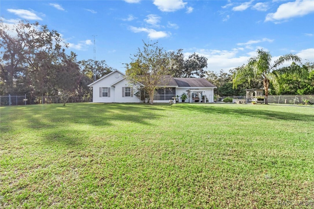 Property Photo: 10235 E Trails End Road FL 34436