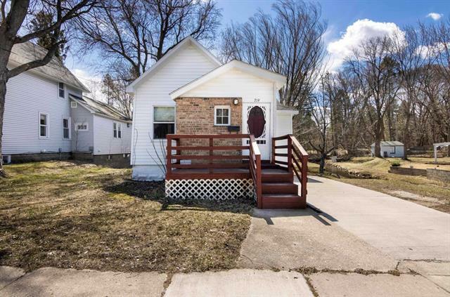 719 Seventh Street  Traverse City MI 49684 photo