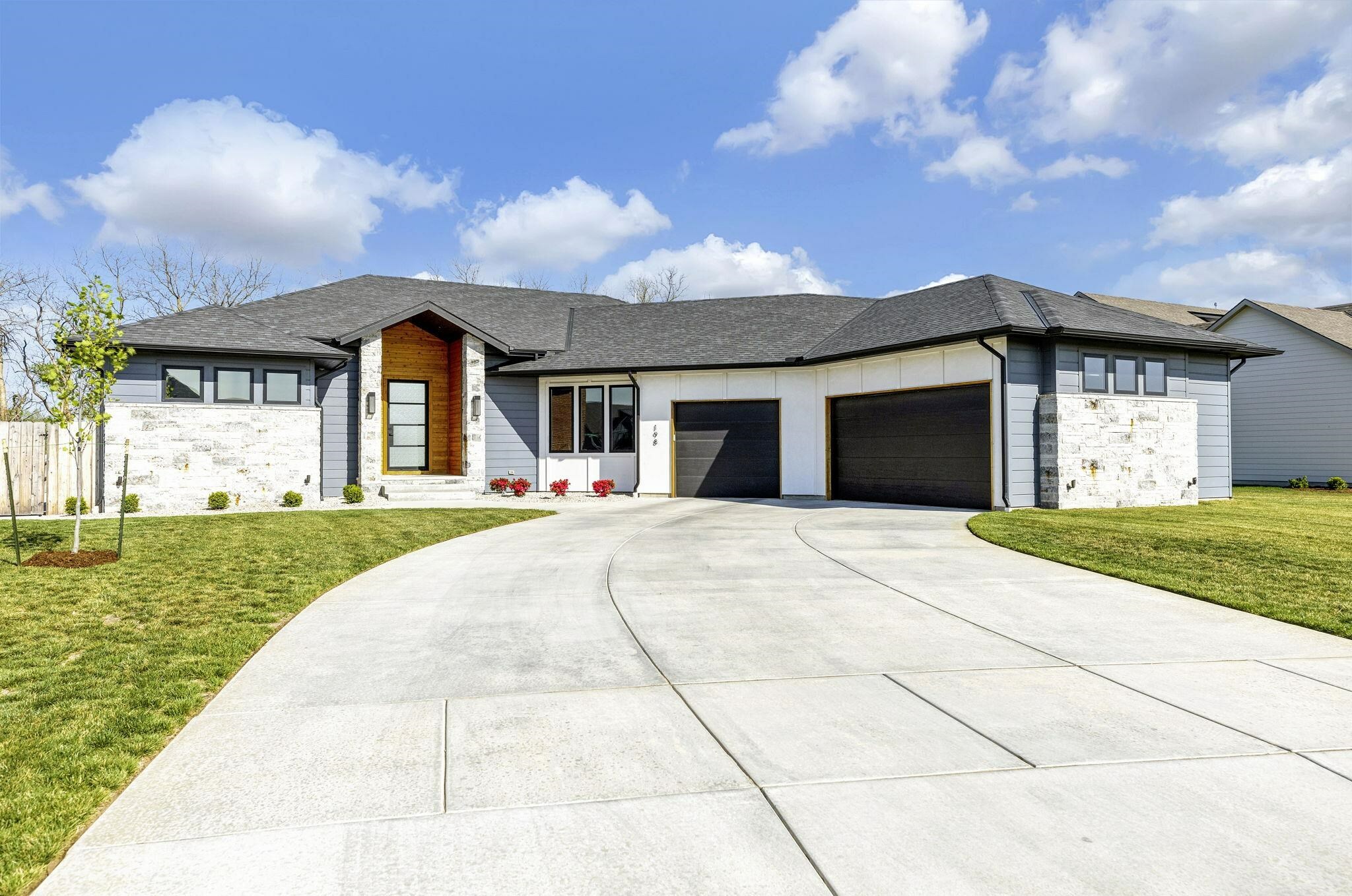 Property Photo: 198 S Ciderbluff St KS 67052
