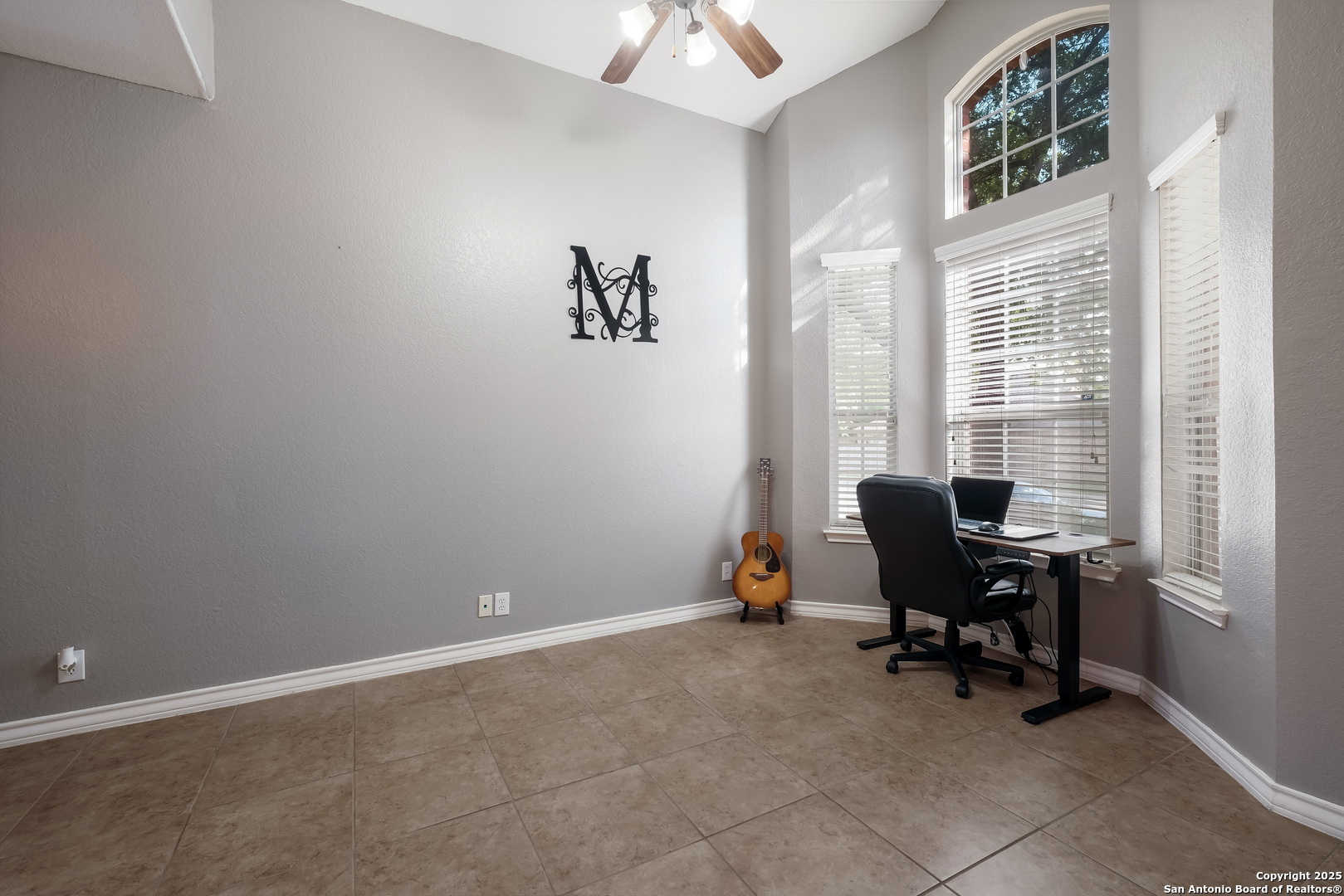 Property Photo: 9903 Rostock Ln TX 78023