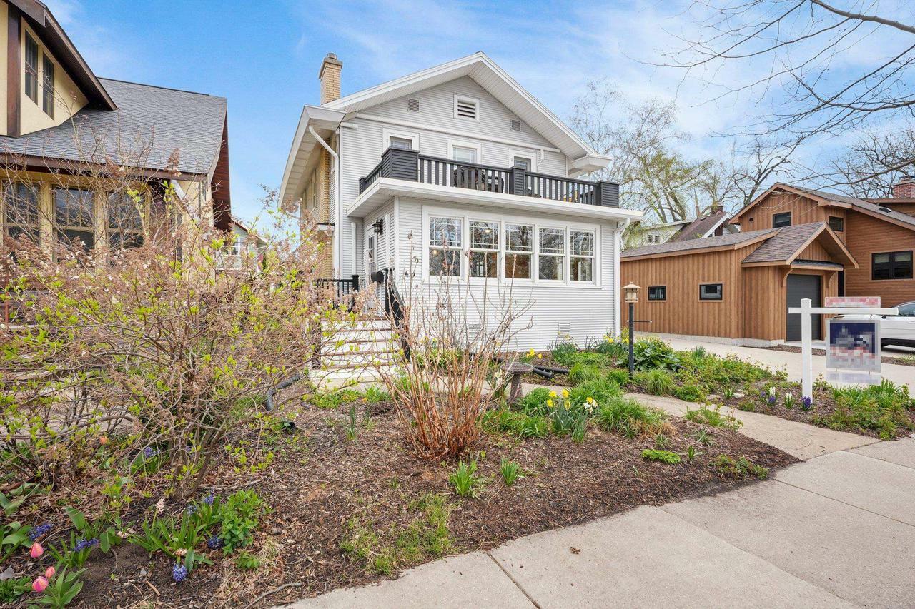 Property Photo: 705 Riverside Drive WI 53704