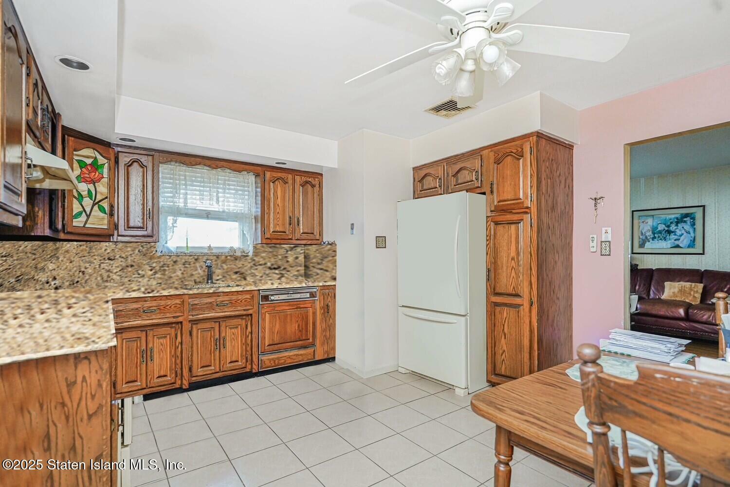 Property Photo: 199 King Street NY 10308