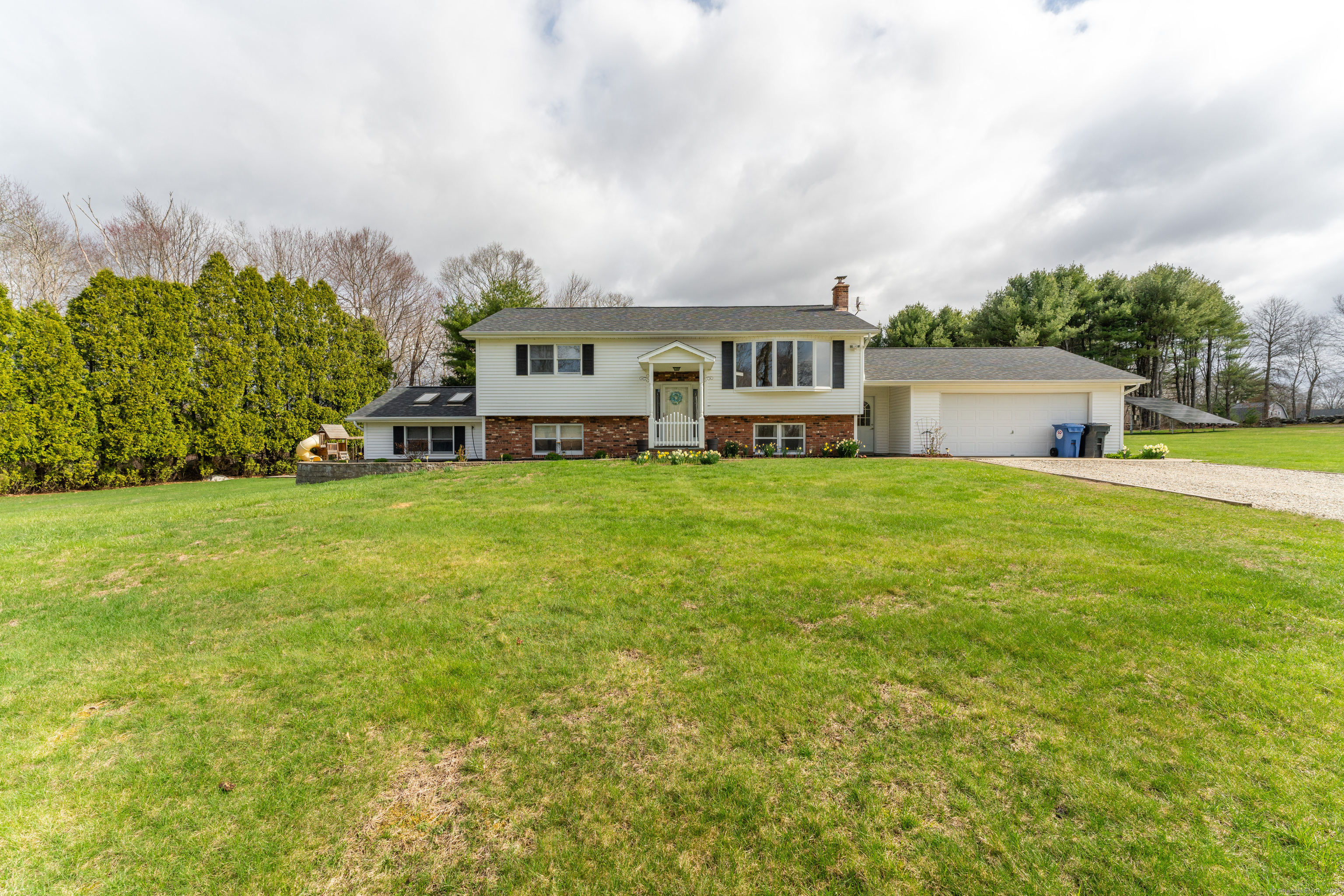 Property Photo:  17 Old Hampton Road  CT 06331 