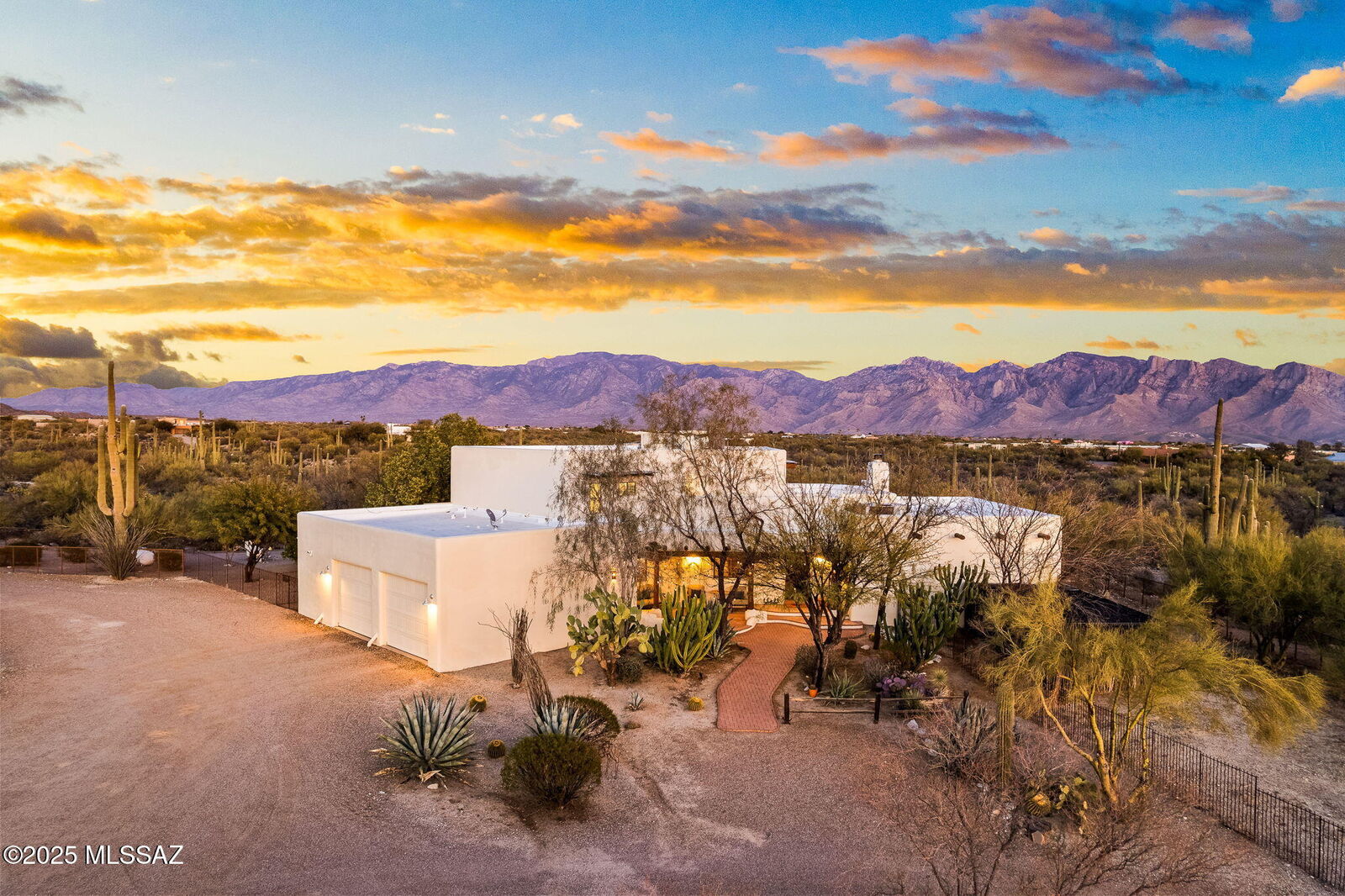 Property Photo:  13420 N Lindbergh Drive  AZ 85755 