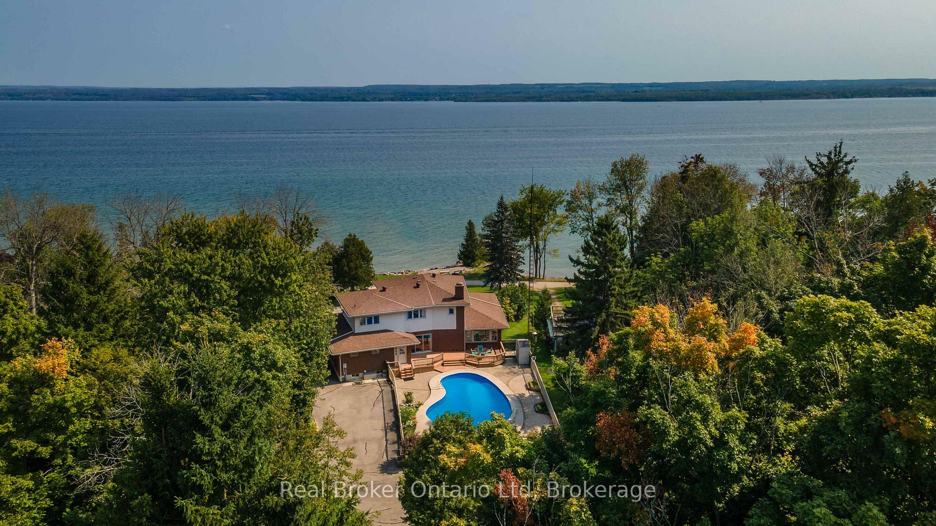 Property Photo:  122 Cottage Lane  ON N4K 5N4 