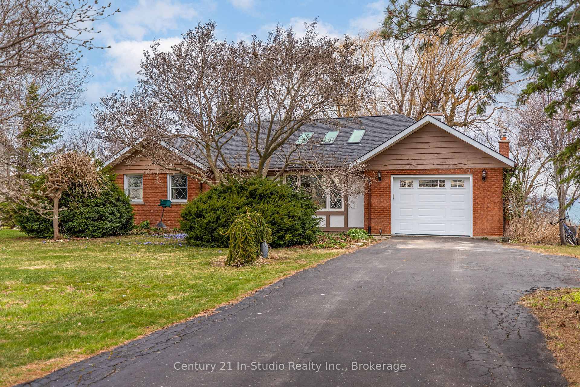 Property Photo: 790 Lake Range Drive ON N2Z 0C3