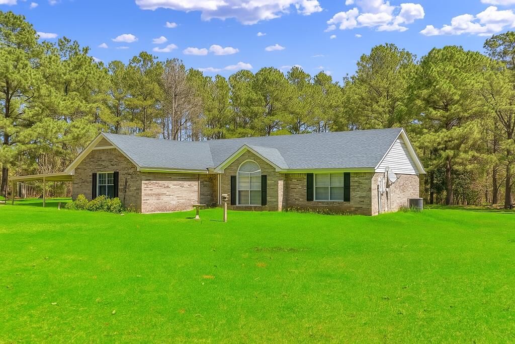 Property Photo:  4560 Graves Hwy  GA 39842 