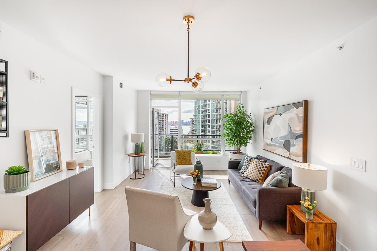 Property Photo: 177 W 3rd Street 406 BC V7M 0G5
