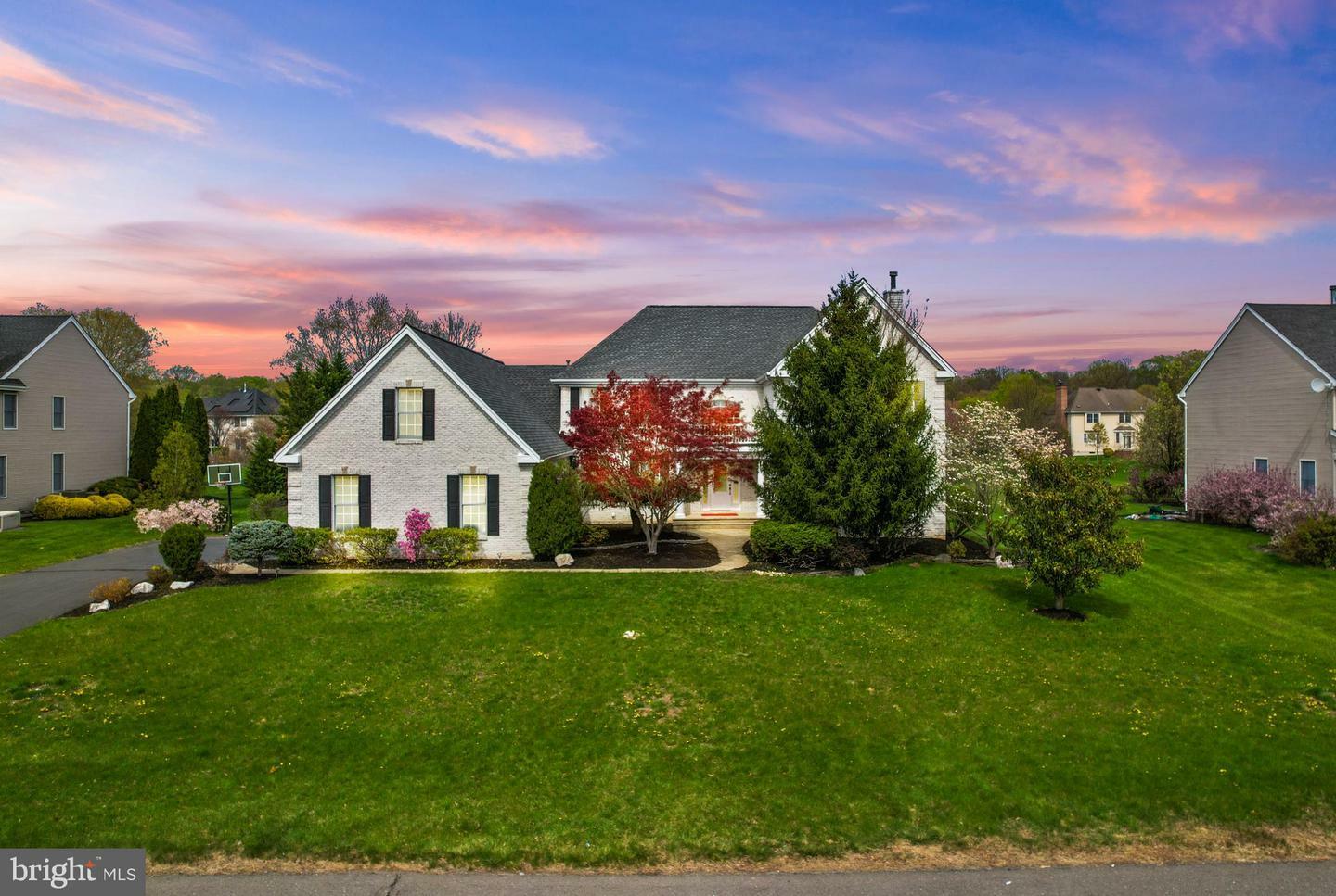 Property Photo: 10 Barnyard Court NJ 08536