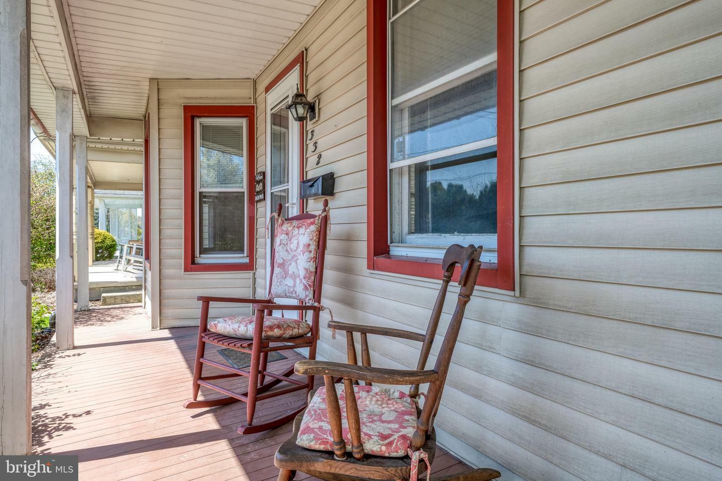 Property Photo: 332 W High Street PA 17545