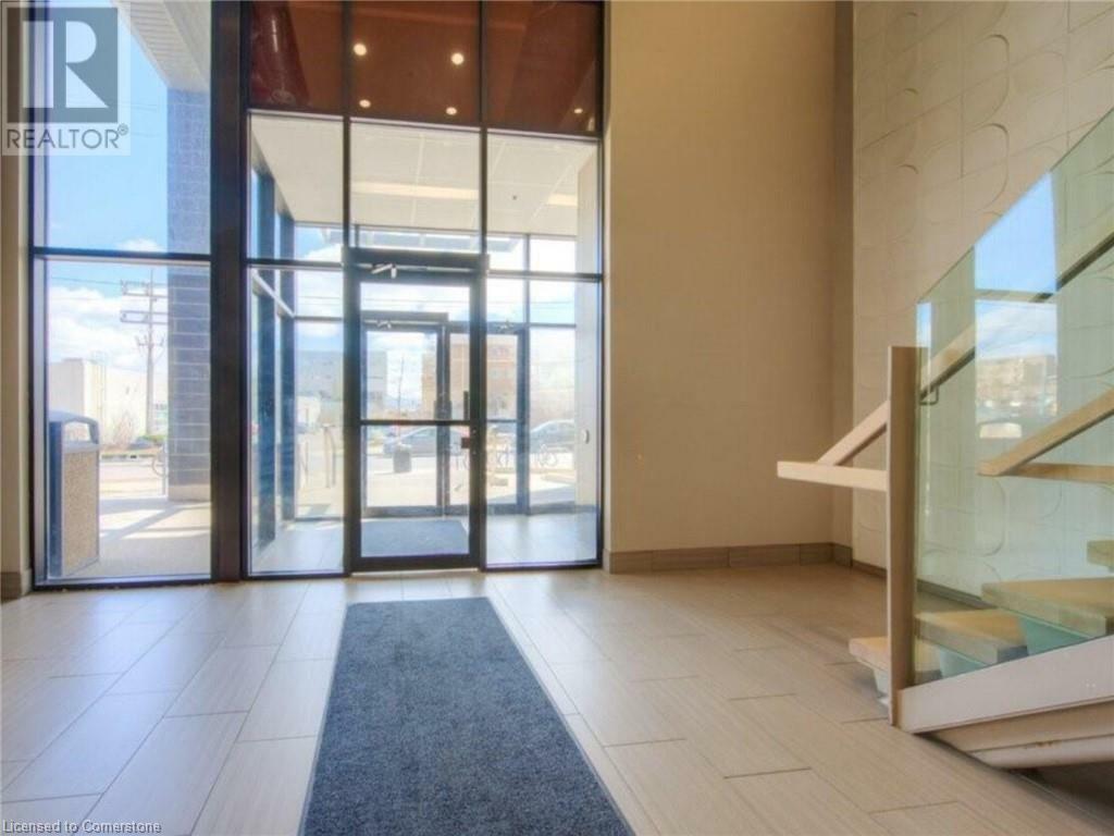 Property Photo: 8 Hickory Street West 1105 ON N2L 3H6