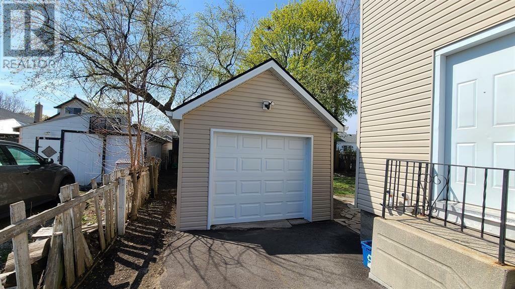 Property Photo: 259 Maxwell Street ON N7T 5C6