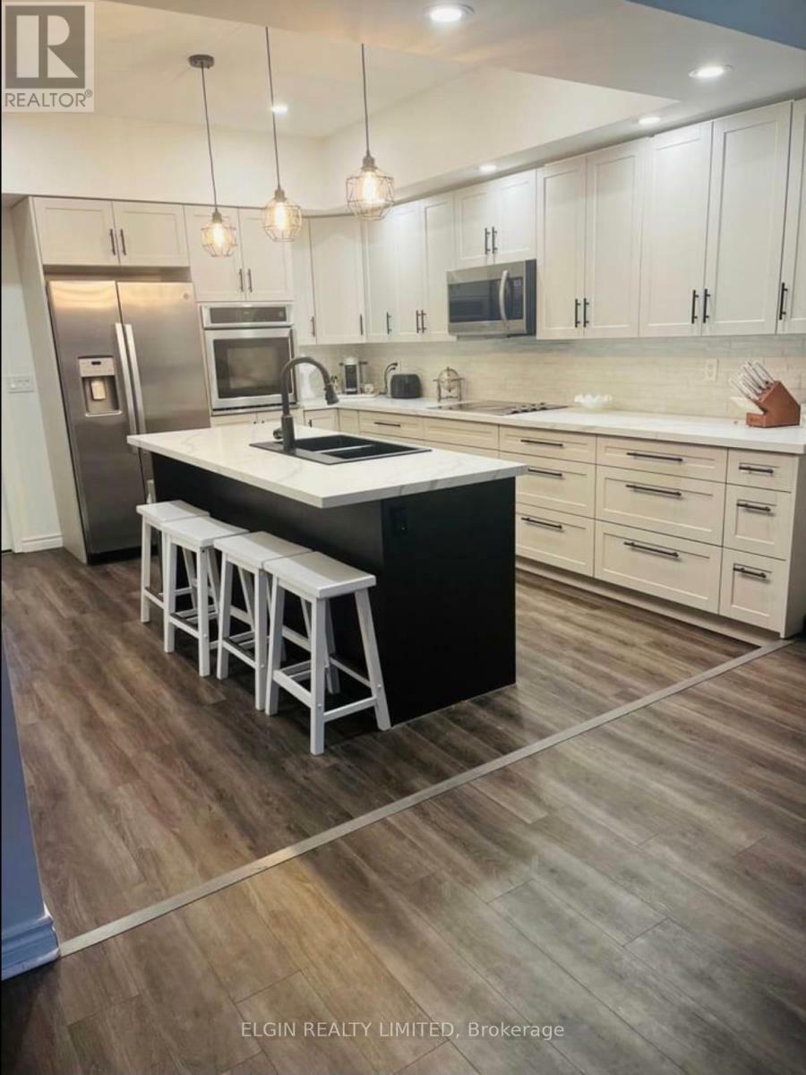 Property Photo: 562 Talbot Street Southwest ON N5P 1C8