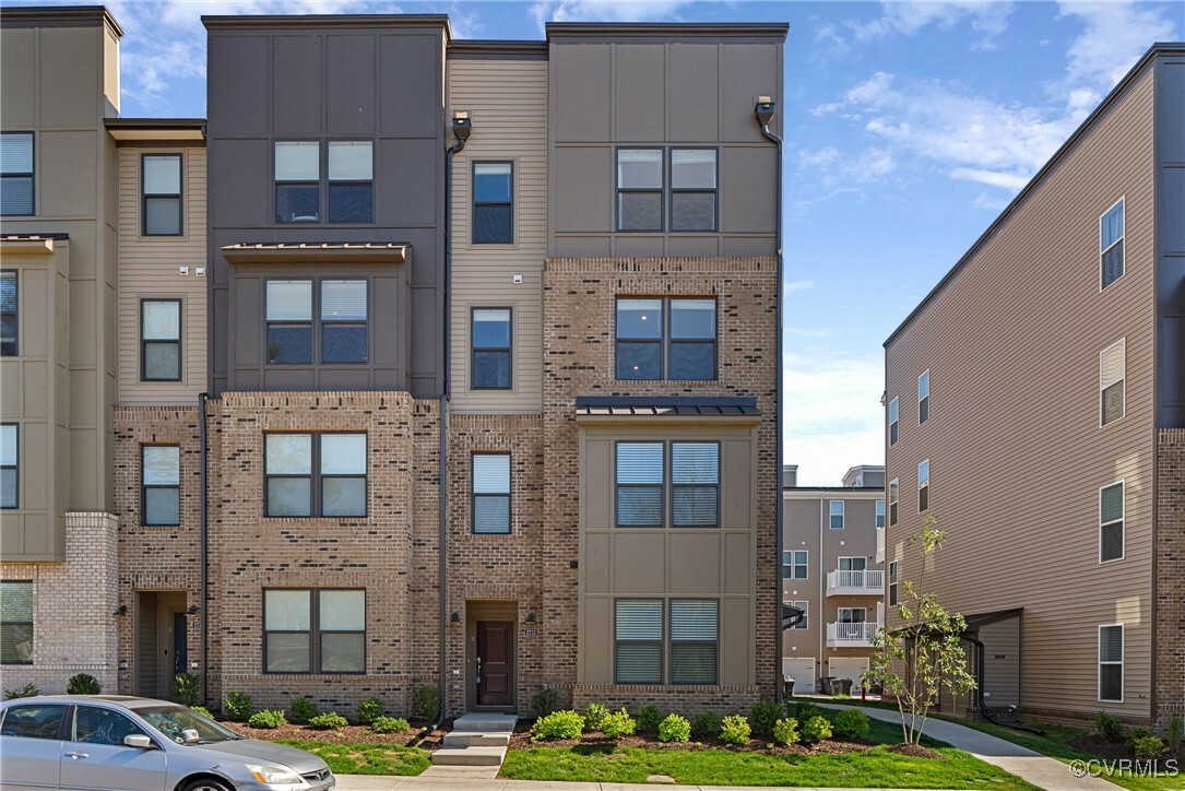 Property Photo: 2713 Acadia Drive B VA 23294