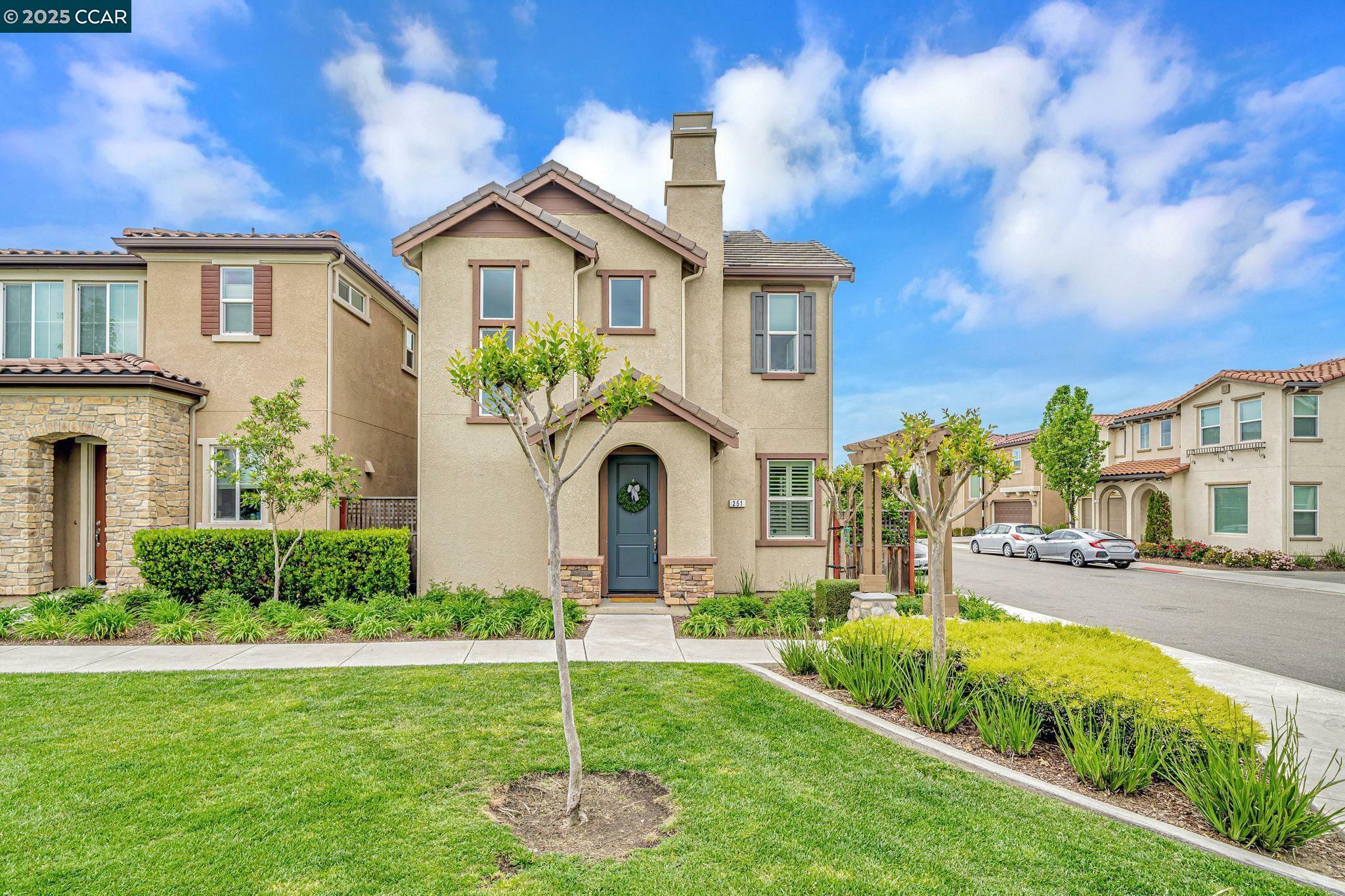 Property Photo: 251 Nimbus Common CA 94550