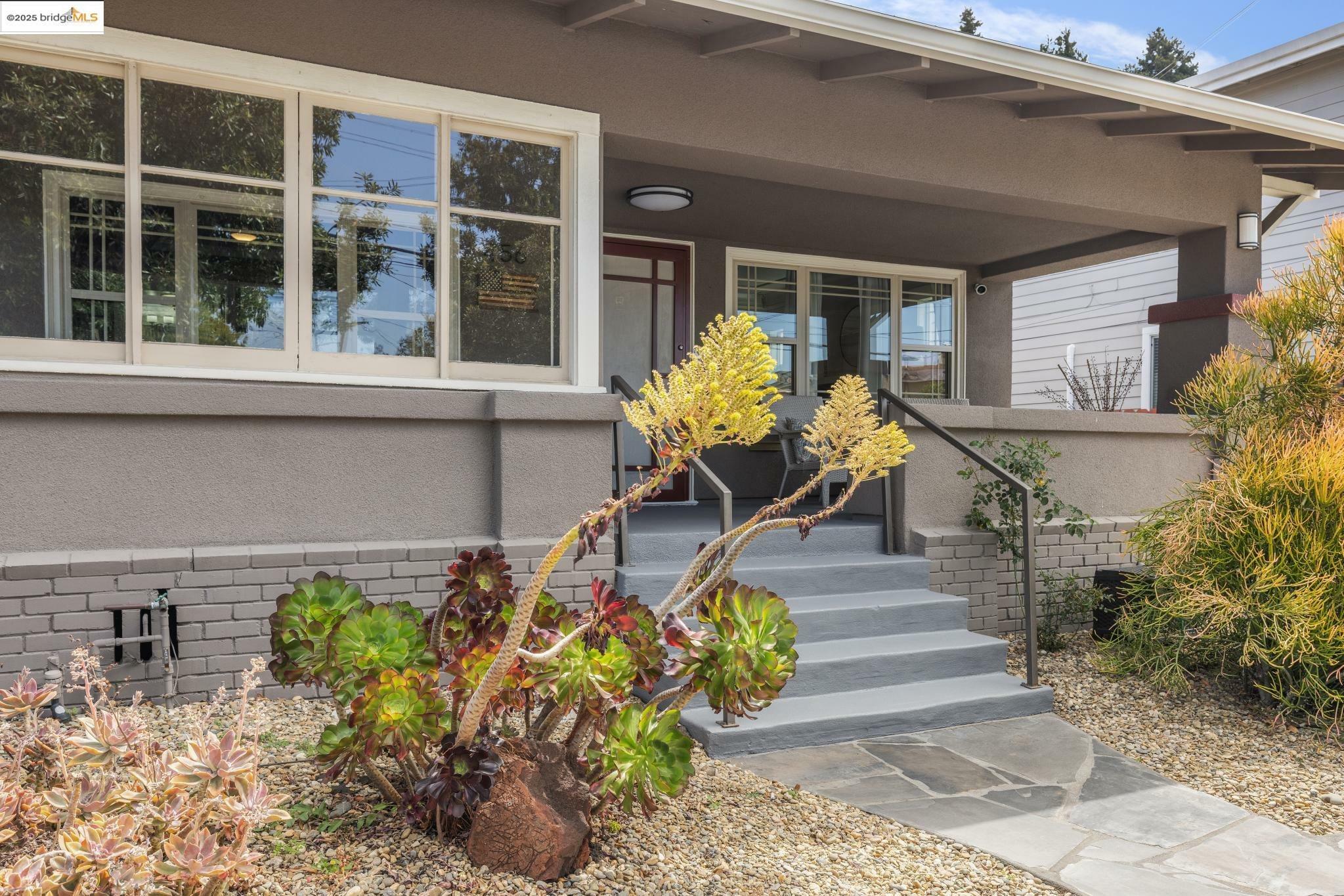 Property Photo: 456 Mitchell Ave CA 94577