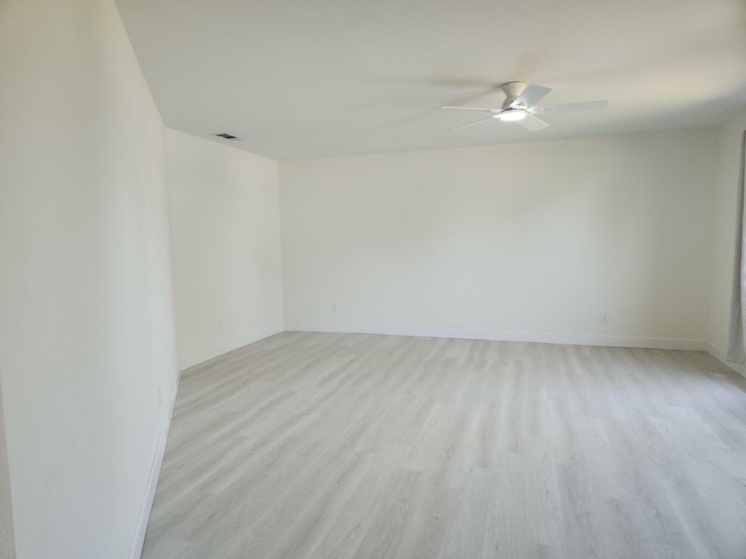 Property Photo: 2457 W San Gabriel Avenue CA 93705