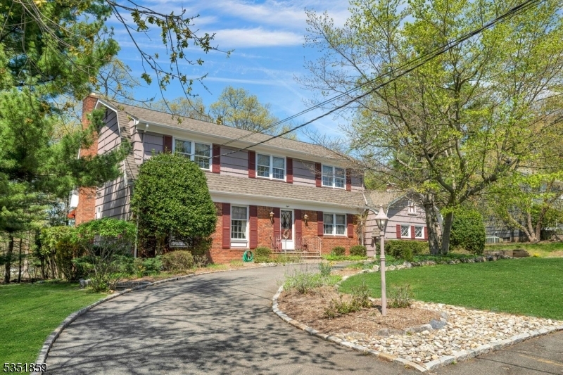 Property Photo:  8 Twin Brook Rd  NJ 07006 