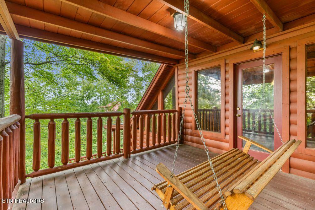 Property Photo: 1904 Rhododendron Ln TN 37876