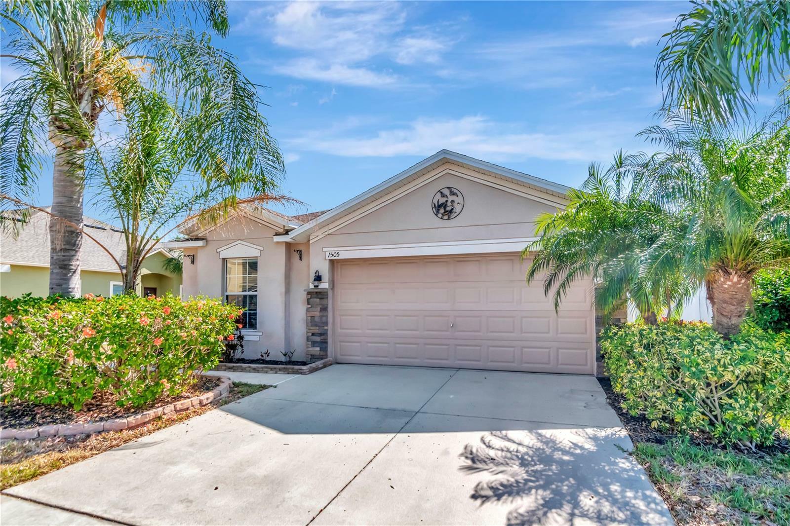 Property Photo: 1505 Trailwater Street FL 33570
