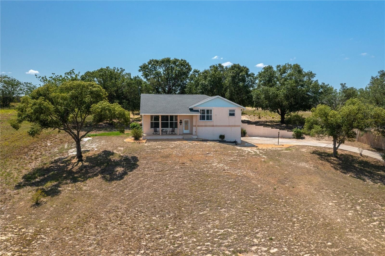 Property Photo: 2390 Lake Easy Road FL 33827