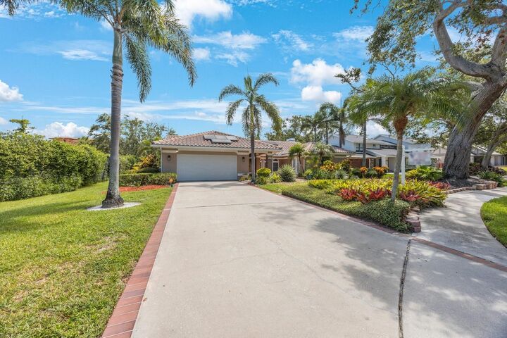 Property Photo:  14115 Harborwood Drive  FL 33774 