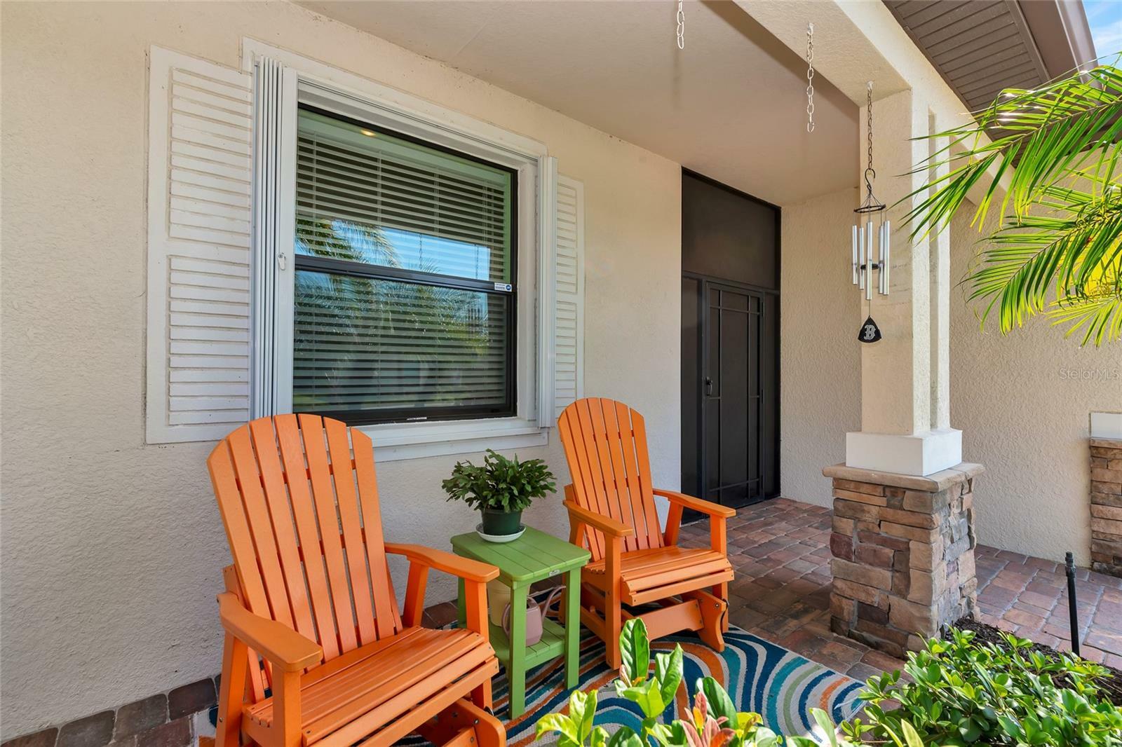 Property Photo: 6524 Willowshire Way FL 34212