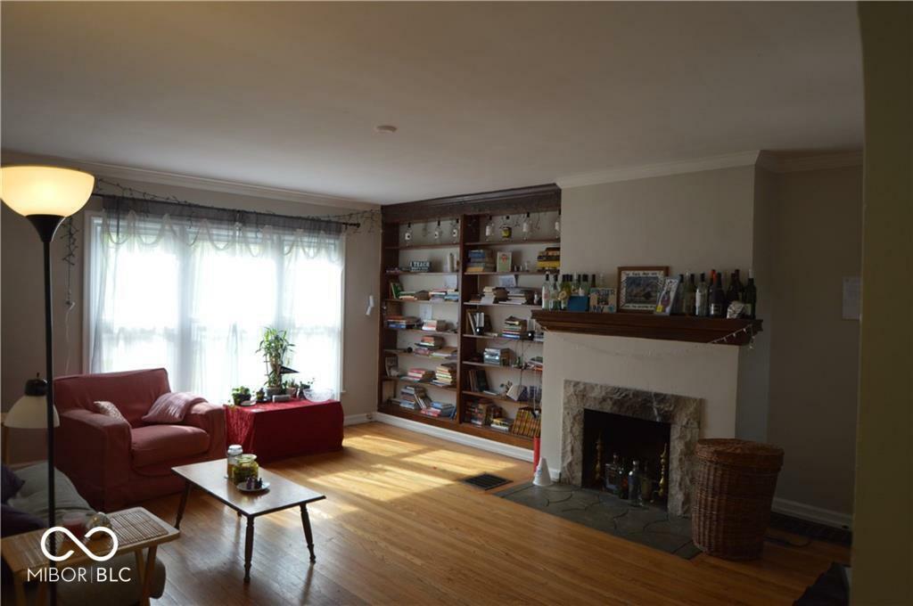 Property Photo: 4921 Graceland Avenue IN 46208