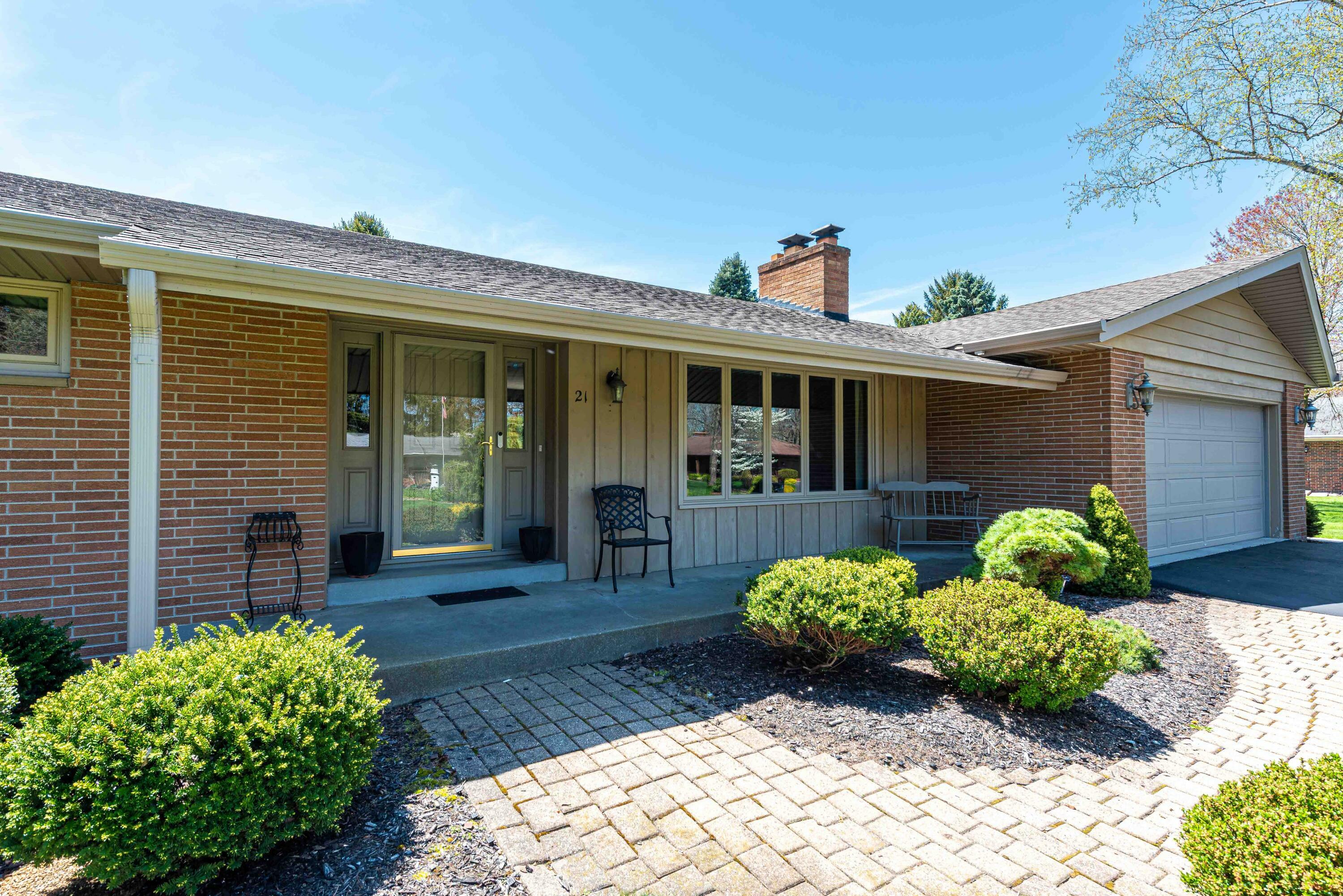 Property Photo: 21 Jim Lin Ln WI 53402