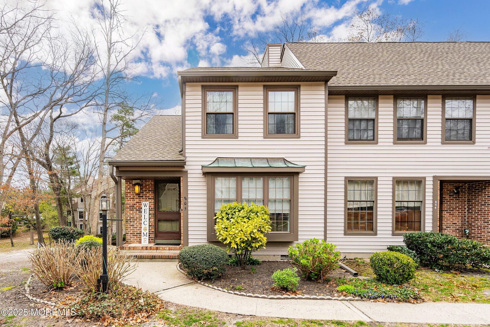 Property Photo:  805 Bent Trail  NJ 08753 