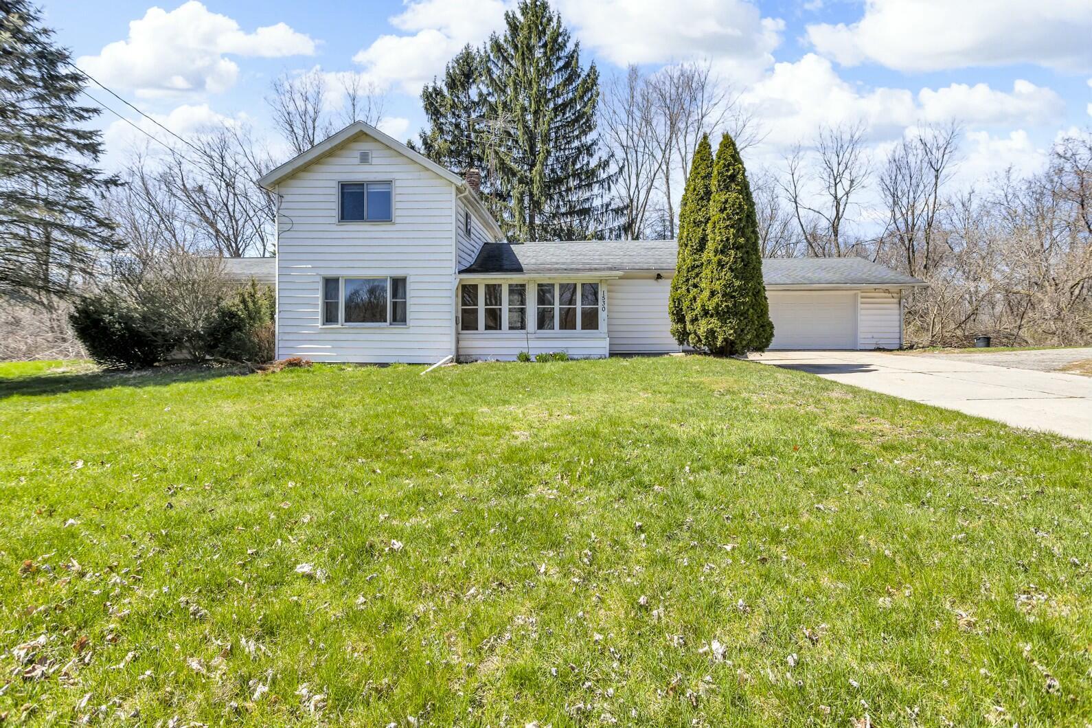 Property Photo:  1530 S Dearing Road  MI 49269 