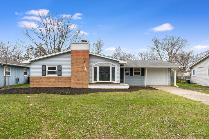 909 Beverly Drive  Wheeling IL 60090 photo