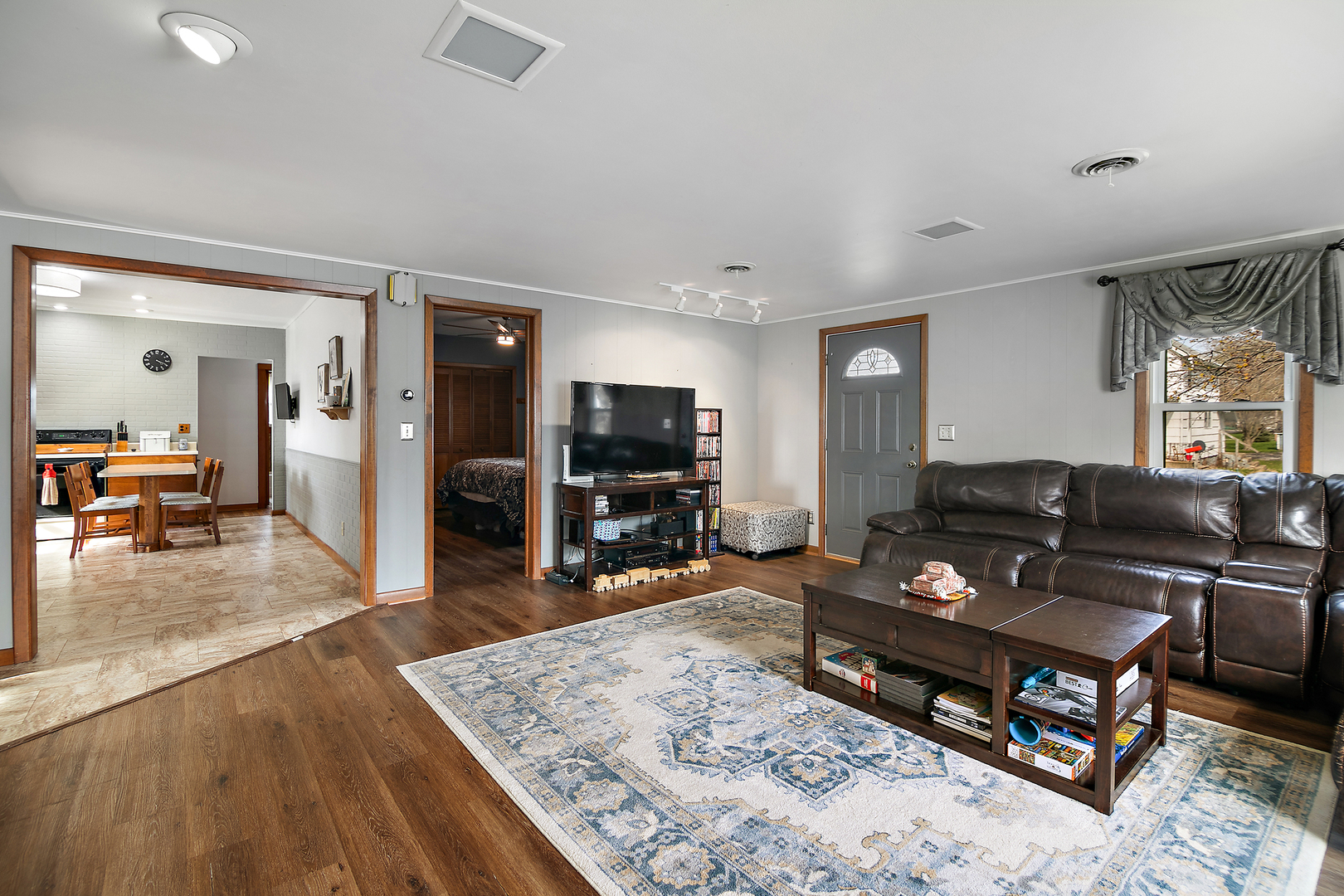 Property Photo: 509 N Raub Avenue IL 60931